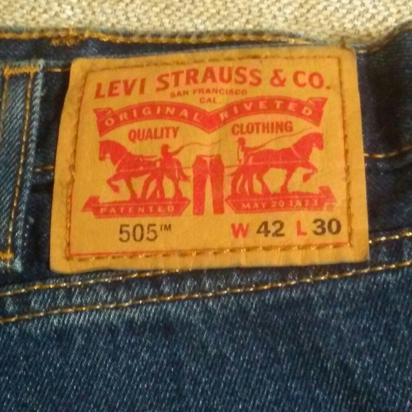Mens Levi Jeans - Picture 2 of 7